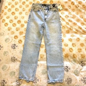 NWT Abercrombie Ultra High Rise Ankle Jeans (2019)